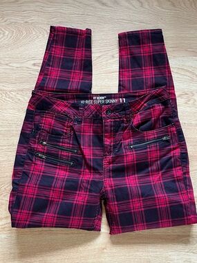 Hi-Rise Super Skinny Juniors Red Black Plaid Punk Pants - Size 11